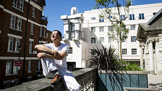 anthony_gormley_box_thumb