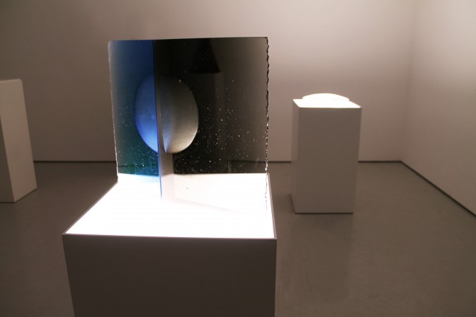 Illuminated-Plinth